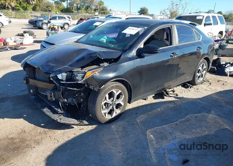 2019 Kia Forte Lxs z USA, uszkodzony, nr VIN 3KPF24AD6KE045015